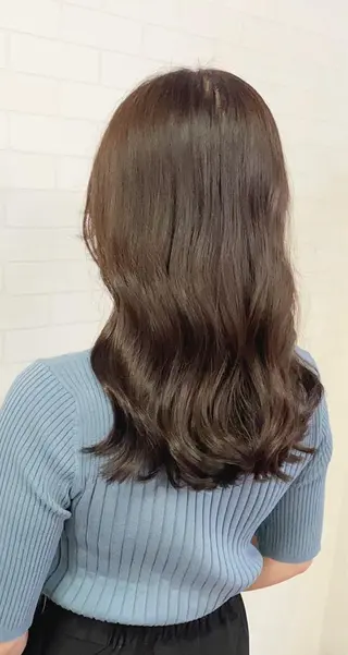 ロング en Siena所属・en Siena エンシエナのヘアスタイル