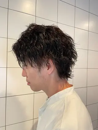 パーマ メンズ 大関海璃 波巻きパーマのヘアスタイル