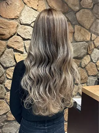 カラー LUCK 船橋のヘアスタイル