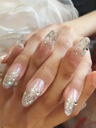 ネイル ネイル ティアラのネイルデザイン