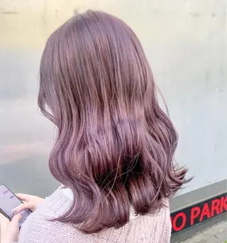 セミロング カラー ヘアアレンジ ピンクカラー🩷 ヘアセットＮＯ.1のヘアスタイル