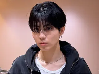 メンズ excia渋谷所属・曲がる縮毛矯正 センターパート/翼のヘアスタイル