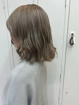 ミディアム カラー collet岩崎駿王 /ハイトーン/艶髪のヘアスタイル