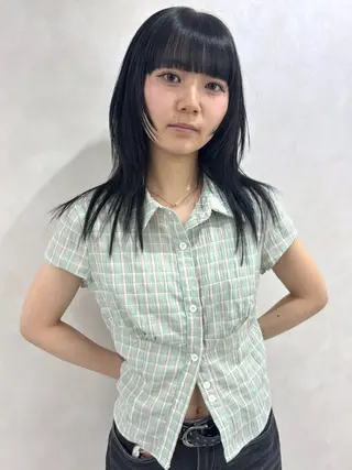セミロング カラー 流行りのレイヤーカッ ト得意💖akariのヘアスタイル
