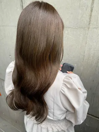 ロング 透け感ベージュ /ミハルのヘアスタイル