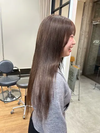 ロング カラー OLSEN D.B.A BALLOON HAIR所属・さとう あやかのヘアスタイル