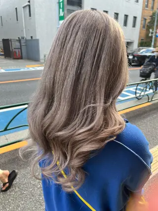 ロング カラー 艶髪/ハイトーン/ ヘアセット/モエノのヘアスタイル