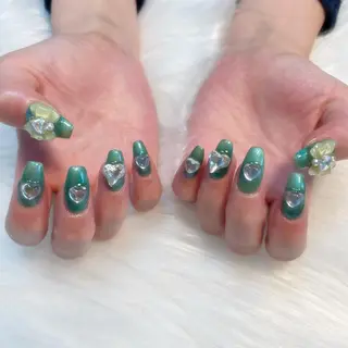 ネイル ゴテゴテ💙ワンホン リオナのネイルデザイン