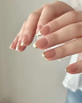 ネイル 𓂃toi. 儚げnuanceのネイルデザイン