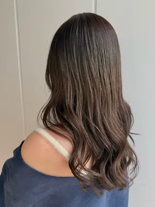 ロング カラー HETTU所属・戸田 美蘭のヘアスタイル