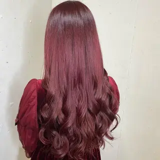 ロング カラー パーマ ヘアアレンジ 八巻 晴香のヘアスタイル