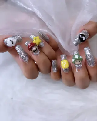 ネイル 高草木 桃香のネイルデザイン