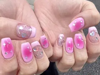 ネイル Shis_🦄shi 韓国風キラキラネイルのネイルデザイン