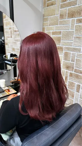 ロング カラー 栗谷 竜希のヘアスタイル