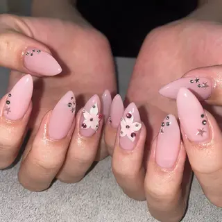ネイル yuuka 🌙WOLTOKYOのネイルデザイン