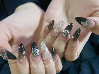 ネイル One Plus Nail Salonのネイルデザイン