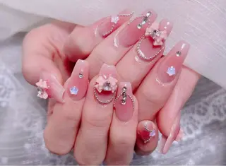 ネイル Kari ネイルサロンのネイルデザイン