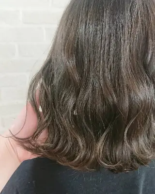 ミディアム カラー little×PORTO 元町所属・Topstylist ゆきこのヘアスタイル