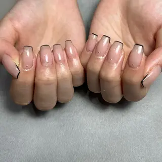 ネイル ou's nail salon所属・小林 桜のネイルデザイン