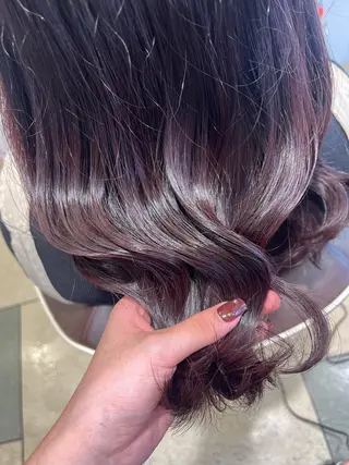 ロング カラー ベージュカラー⌇ くびれヘア.𐙚心音のヘアスタイル