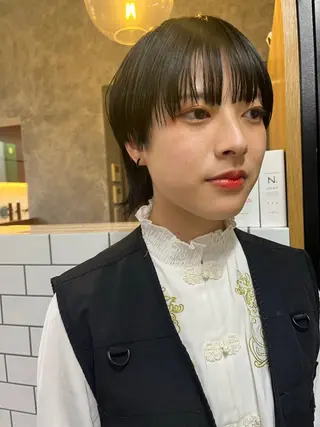 ショート カラー 細川 夕利亜のヘアスタイル