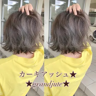 ショート カラー grand juteのヘアスタイル