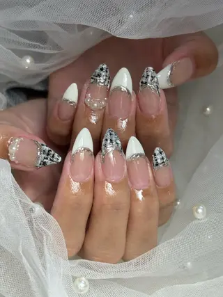 ネイル ✴︎ Delightのネイルデザイン