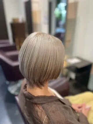 ショート SARAJU所属・ハイトーンカラー/ SARAJU　なごむのヘアスタイル