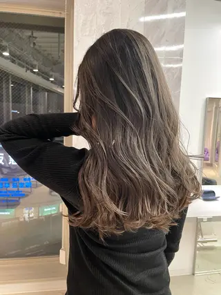 セミロング カラー ヘアアレンジ 🎗秋山勇 /三宮指名No.1のヘアスタイル