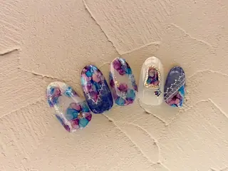 ネイル f'bloom L’ecrinのネイルデザイン