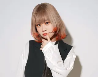 ミディアム カラー LIFE 本店所属・ハイトーン×韓国 レイヤー/ 小林達哉のヘアスタイル