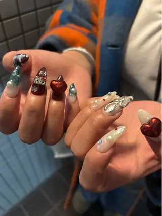 ネイル 🪐富島彩夏 /海外nail🪐のネイルデザイン