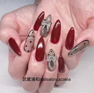 ネイル R inのネイルデザイン