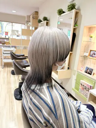 ミディアム カラー 🌈派手髪ハイトーン 🌈鈴木亮太🌈のヘアスタイル