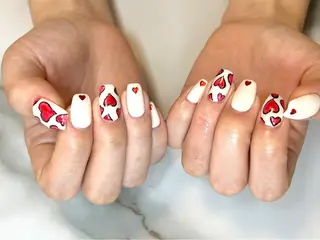 セミロング ネイリスト シンのネイルデザイン