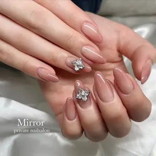 ネイル nailsalon Mirrorのネイルデザイン