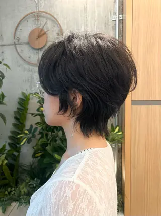 ショート Toiro 横浜所属・海外ヘア／レイヤー カットNatsuのヘアスタイル
