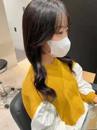 ロング カラー パーマ コテ巻き風パーマ 韓国風パーマ 無重力のヘアスタイル