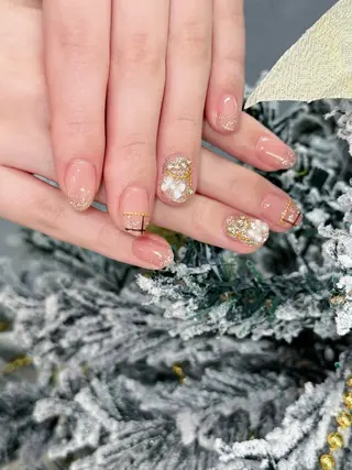 ネイル グロー ネイルのネイルデザイン