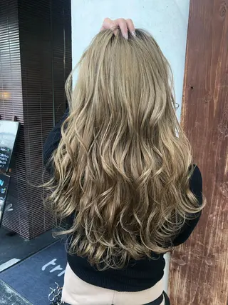 セミロング カラー 髪質改善/痛ませ ないカラー/西村航大のヘアスタイル