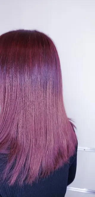 ロング カラー 冨岡 千尋のヘアスタイル