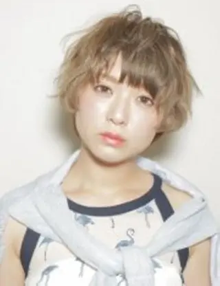 カラー マツエク・マツパ 木崎 竜平のヘアスタイル