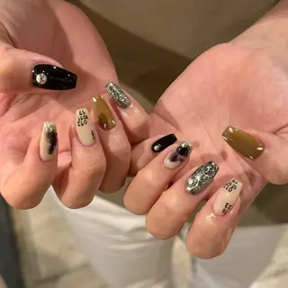 ネイル 𝐫𝐚𝐢 𝐧𝐚𝐢𝐥の眉毛・アイブロウイメージ