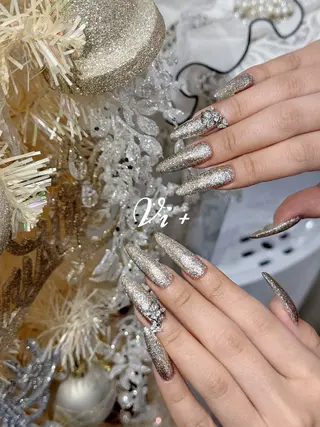 ネイル ✨Nailsalon Vi+✨のネイルデザイン