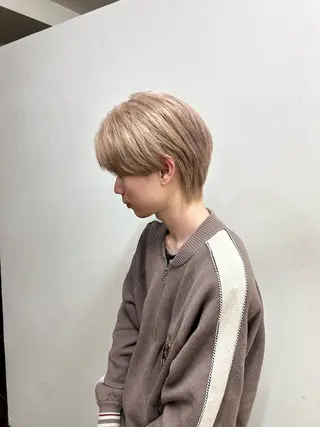 カラー メンズ siro所属・ハイトーン美容師🐳 神崎 源のヘアスタイル