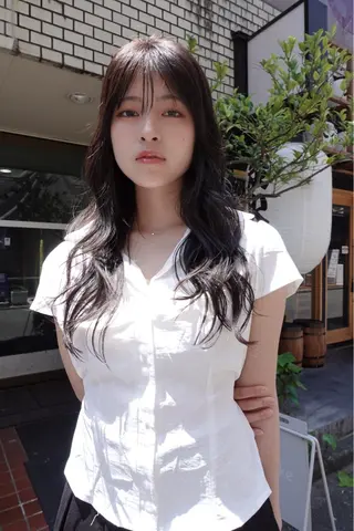 ロング パーマ 韓国🇰🇷ブリーチ ブロンドminamiのヘアスタイル