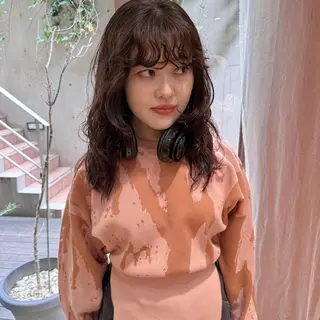 ミディアム パーマ 大橋 芽衣のヘアスタイル