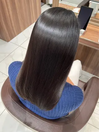 ロング 艶髪・パーマカット 🦖しんのすけ🦖のヘアスタイル