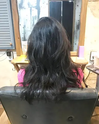 ロング パーマ 小関 茅里のマツエク・マツパデザイン