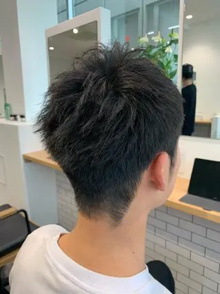 メンズ ヨシミ カズヤのヘアスタイル